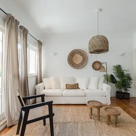 Casa Boma - Lighting With Private Balcony - Campolide I Lissabon